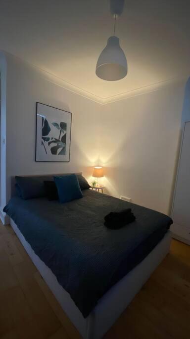 2 Bedroom Flat In Camberwell Green - Central Location With Excellent Connections To Tourist Attractions And Main London Airports Buitenkant foto