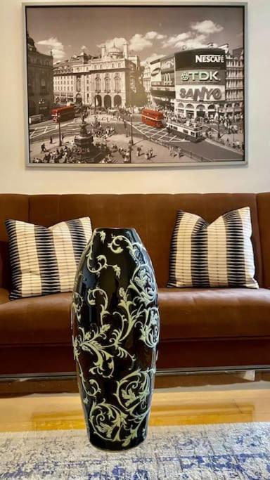 2 Bedroom Flat In Camberwell Green - Central Location With Excellent Connections To Tourist Attractions And Main London Airports Buitenkant foto
